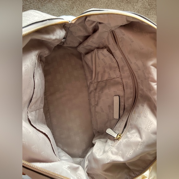 Michael Kors Large Bag - Picture 5 of 6